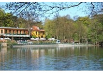 Spaziergang um den Schlachtensee in Berlin