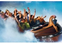 (c) Europa-Park Freizeit- und Familienpark Mack OHG Begeistere Besucher im Wikingerboot