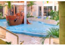 Piratenschiff im Kindererlebnisbecken im Fürthermare