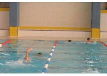 Blick ins Schwimmerbecken im Hallenbad