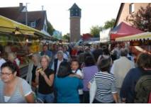 Lafferder Markt (c) Gemeinde Lahstedt Menschenmenge beim Lafferder Markt