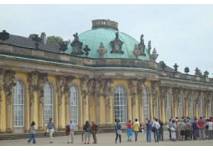 Schloss und Park Sanssouci in Potsdam