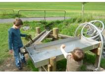 (c) Antje B. Spielen auf dem Spielplatz