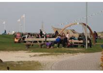 Spielen auf einem Spielplatz (c) Antje B.