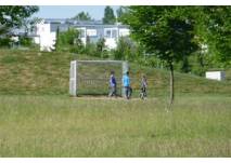 Spielen auf einem Spielplatz (c) Antje B.