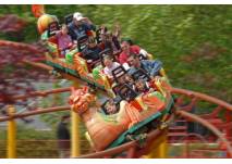 Drachenachterbahn (c) Tolk-Schau Familien-Freizeitpark Kinder in der Drachenachterbahn