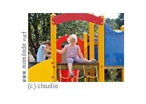 Buntes Spielplatzzelement Beispiel