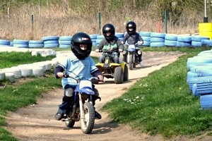Minimotorrad fahren © Kindermotorland Minimotorrad fahren © Kindermotorland