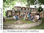 Waldmuseum Lütt Holthus in Lüttenhagen
