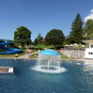 (c) Kleinwalsertal Tourismus Freibad Riezlern im Kleinwalsertal