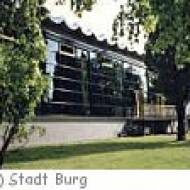 Schwimmhalle in Burg