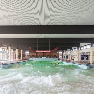 Meerwasser-Hallen-Wellenbad in Hooksiel 