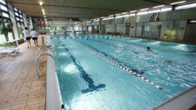 Schwimmhalle im Hallenbad Sonnenberg