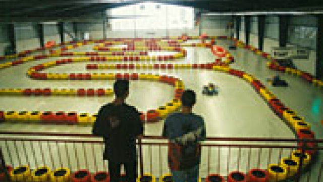 (c) Indoor Superkart GmbH Hemsbach kindergeburtstag feiern indoor superkart hemsbach ausflugstipp mamilade