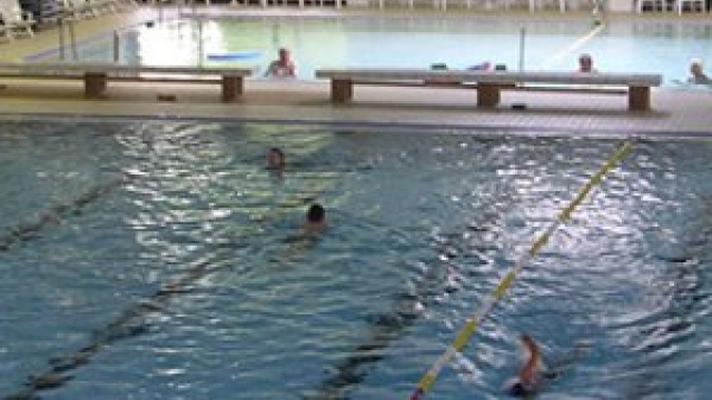 Schwimmen im Familienbad "De Bütt" in Hürth